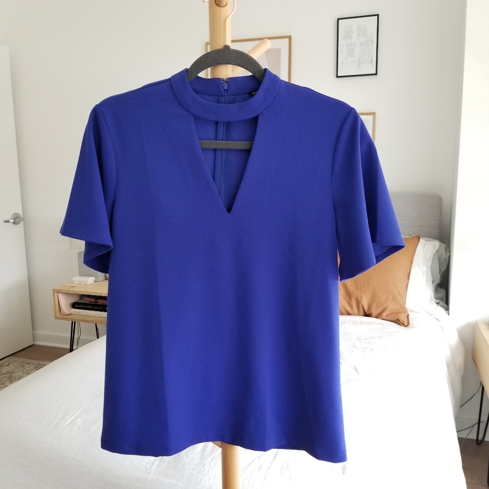 NWOT Ann Taylor cut out blouse